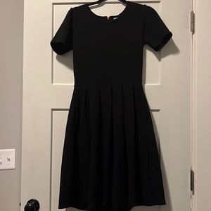 NWOT LULAROE AMELIA DRESS SIZE small
